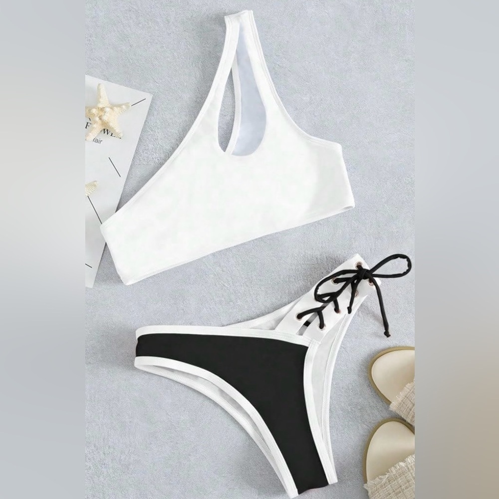 Black White Laced Up Cheeky Bikini Set - Picture 8 of 10